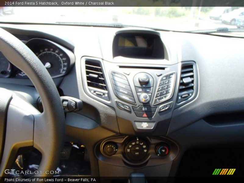 Oxford White / Charcoal Black 2014 Ford Fiesta S Hatchback