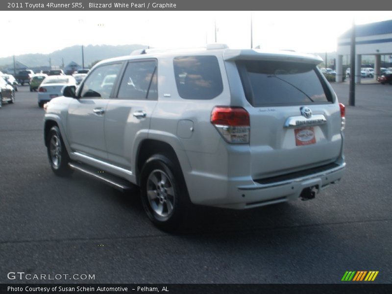 Blizzard White Pearl / Graphite 2011 Toyota 4Runner SR5