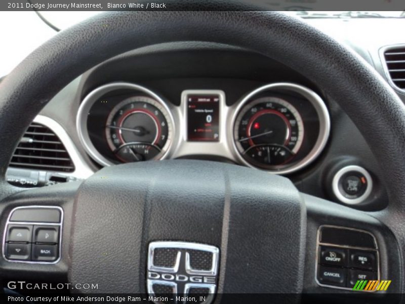 Bianco White / Black 2011 Dodge Journey Mainstreet