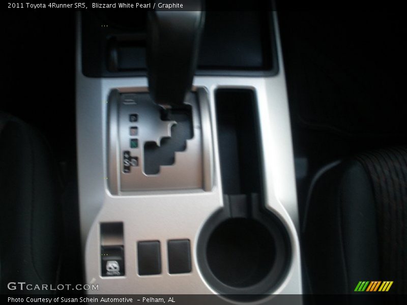 Blizzard White Pearl / Graphite 2011 Toyota 4Runner SR5