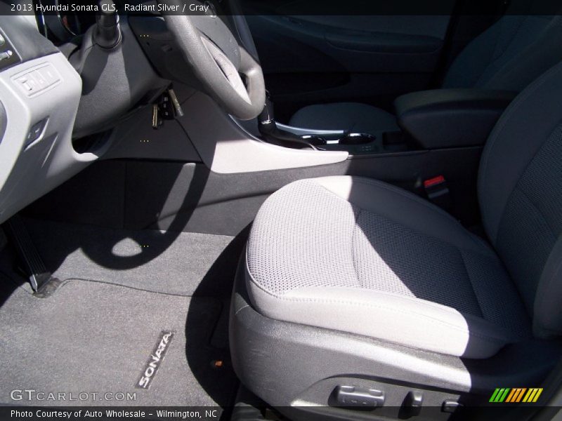 Radiant Silver / Gray 2013 Hyundai Sonata GLS
