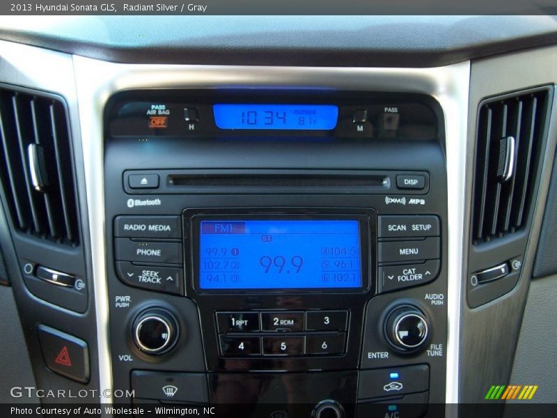 Radiant Silver / Gray 2013 Hyundai Sonata GLS