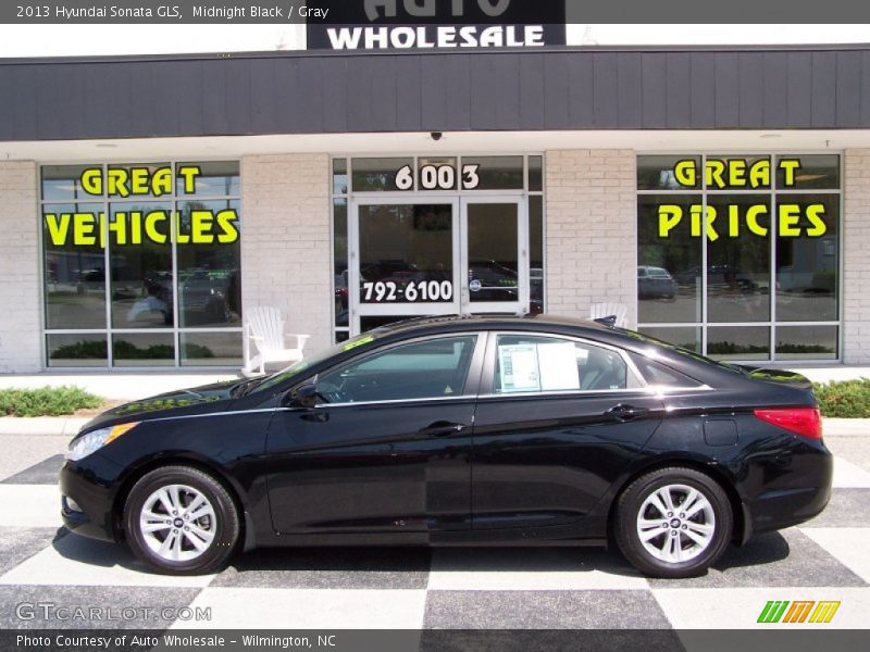 Midnight Black / Gray 2013 Hyundai Sonata GLS