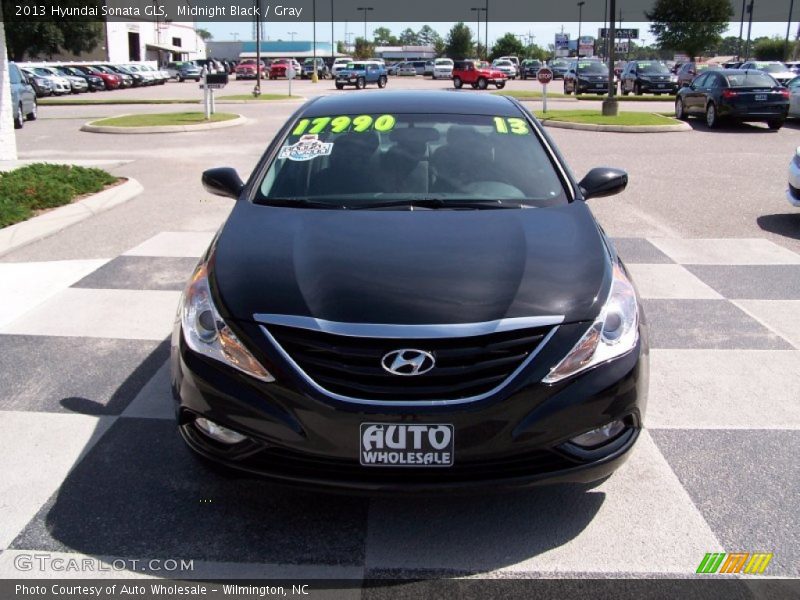 Midnight Black / Gray 2013 Hyundai Sonata GLS