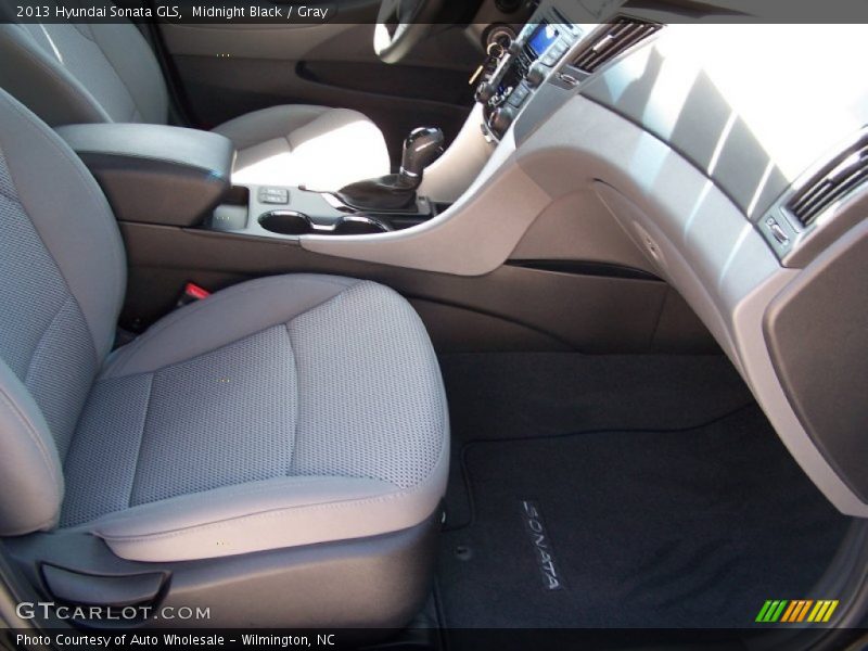 Midnight Black / Gray 2013 Hyundai Sonata GLS