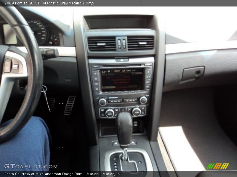Magnetic Gray Metallic / Onyx 2009 Pontiac G8 GT