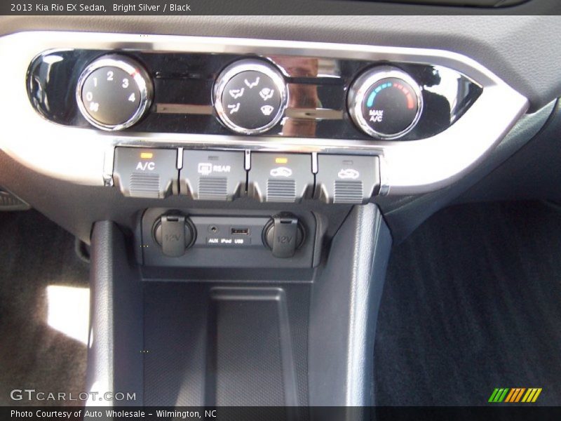 Bright Silver / Black 2013 Kia Rio EX Sedan