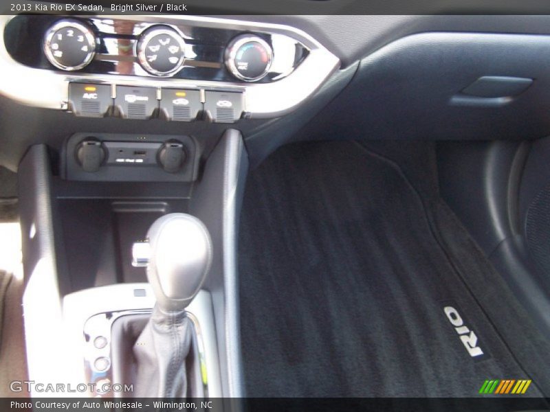 Bright Silver / Black 2013 Kia Rio EX Sedan