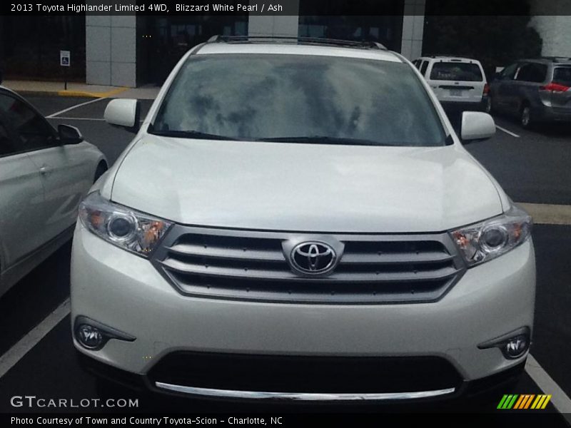 Blizzard White Pearl / Ash 2013 Toyota Highlander Limited 4WD