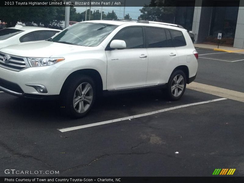 Blizzard White Pearl / Ash 2013 Toyota Highlander Limited 4WD