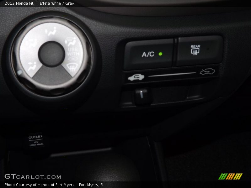 Taffeta White / Gray 2013 Honda Fit