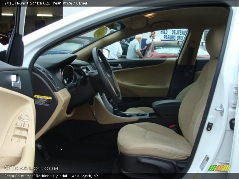 Pearl White / Camel 2011 Hyundai Sonata GLS