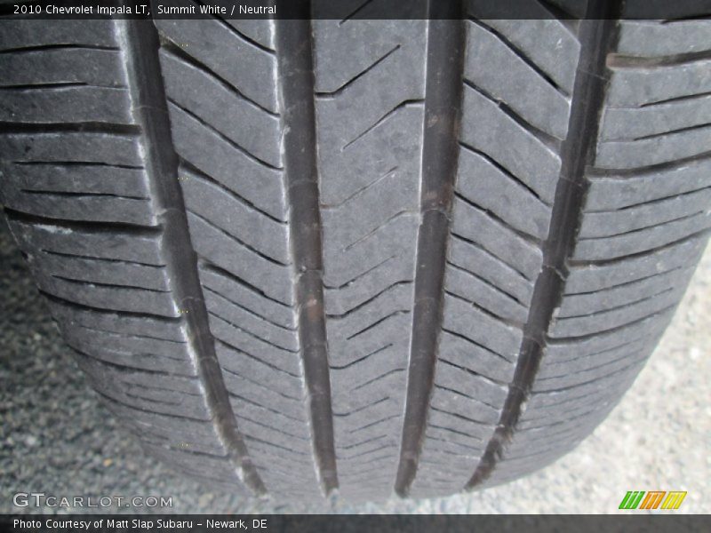 Summit White / Neutral 2010 Chevrolet Impala LT