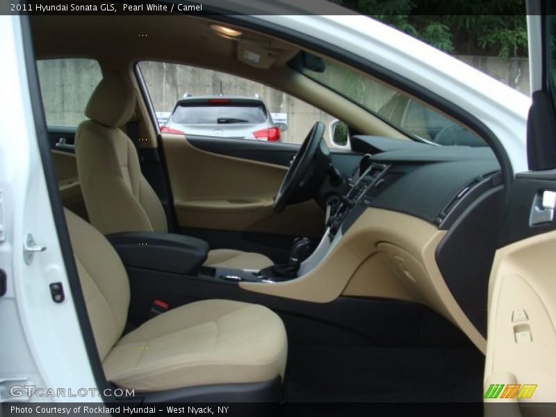 Pearl White / Camel 2011 Hyundai Sonata GLS