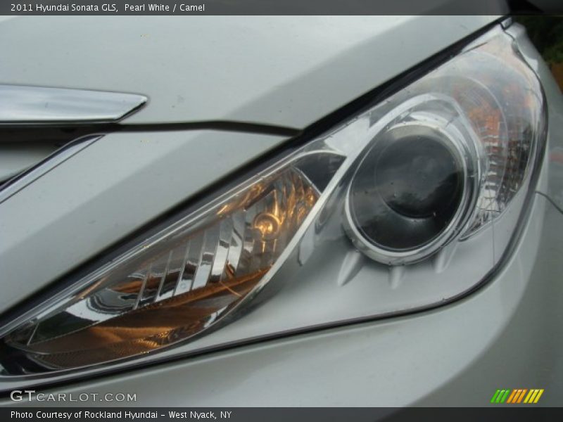 Pearl White / Camel 2011 Hyundai Sonata GLS