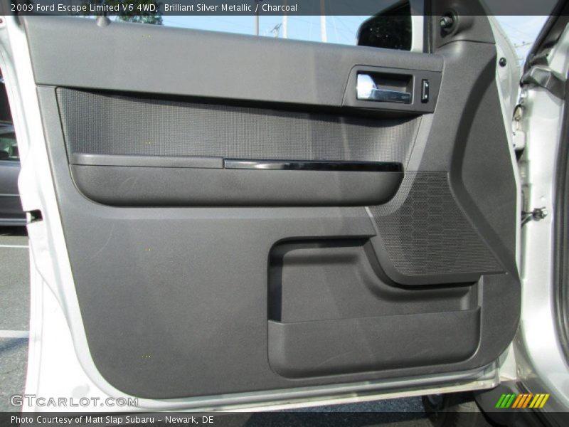 Brilliant Silver Metallic / Charcoal 2009 Ford Escape Limited V6 4WD