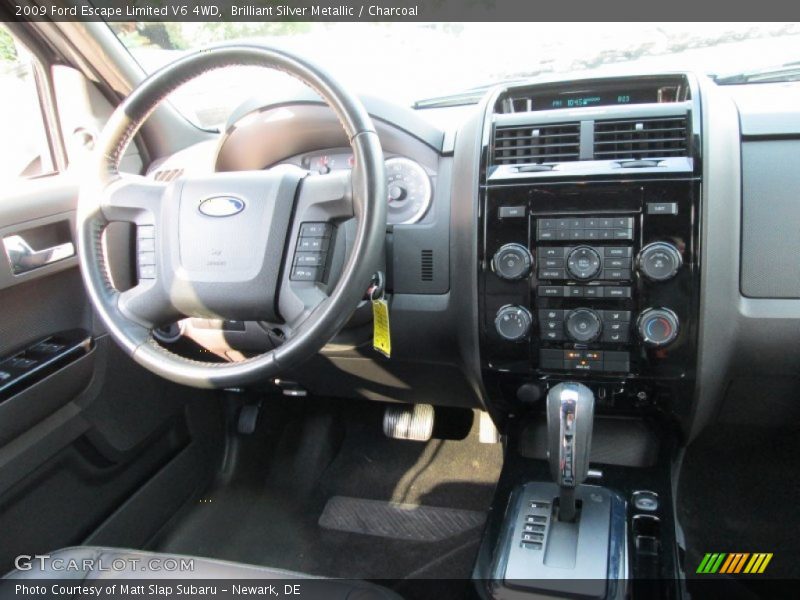 Brilliant Silver Metallic / Charcoal 2009 Ford Escape Limited V6 4WD