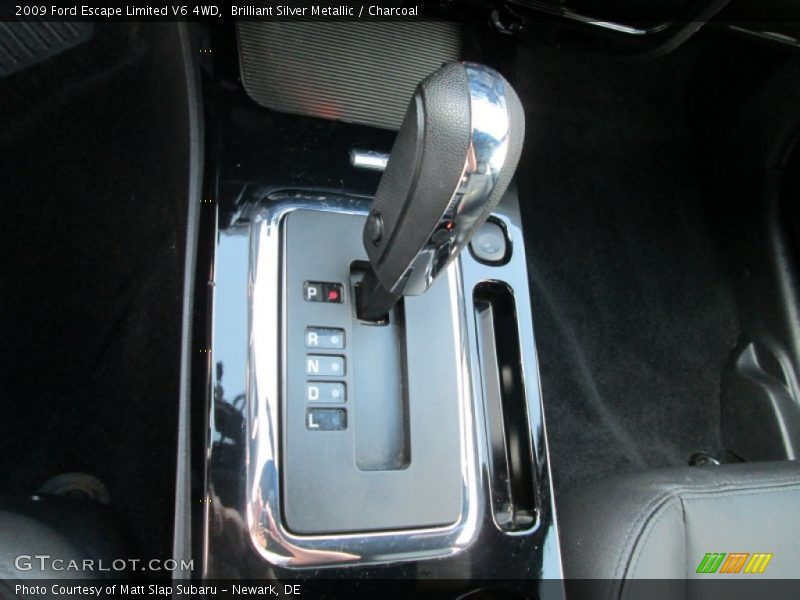 Brilliant Silver Metallic / Charcoal 2009 Ford Escape Limited V6 4WD