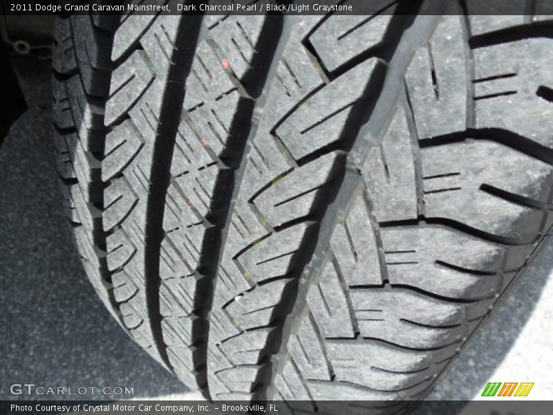 Dark Charcoal Pearl / Black/Light Graystone 2011 Dodge Grand Caravan Mainstreet