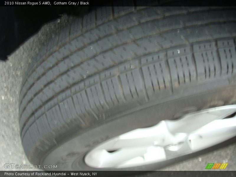 Gotham Gray / Black 2010 Nissan Rogue S AWD