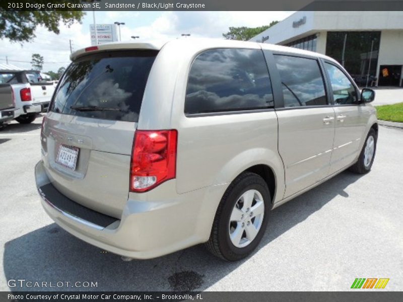 Sandstone / Black/Light Graystone 2013 Dodge Grand Caravan SE