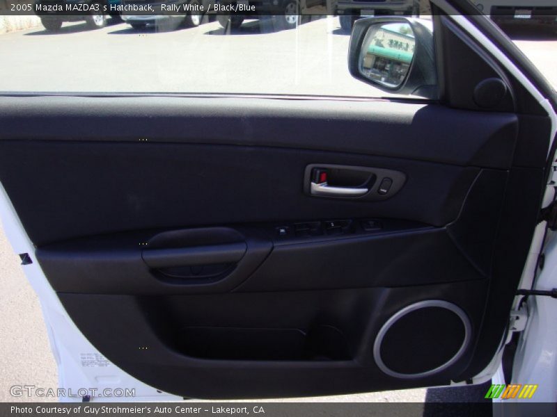 Rally White / Black/Blue 2005 Mazda MAZDA3 s Hatchback