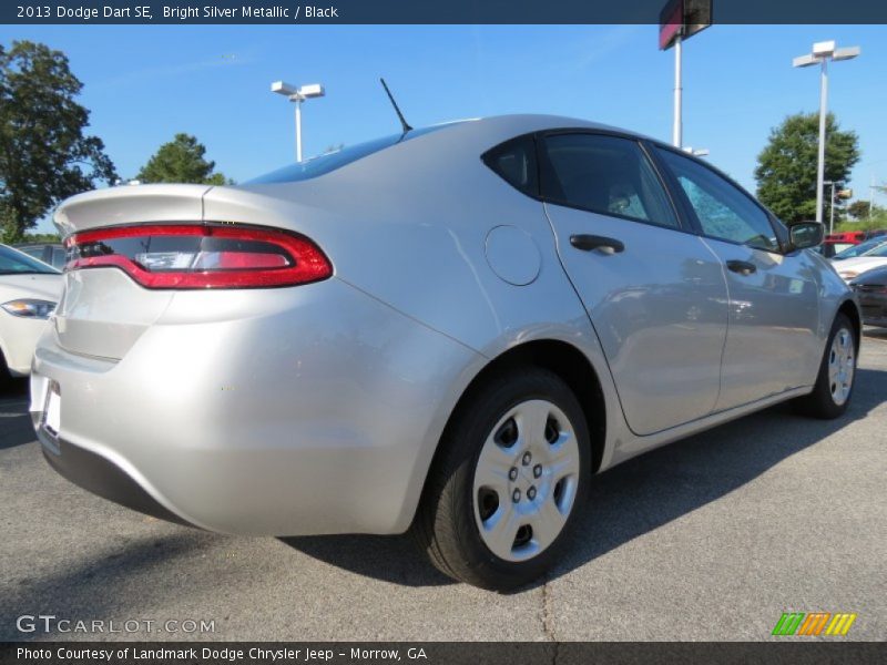 Bright Silver Metallic / Black 2013 Dodge Dart SE