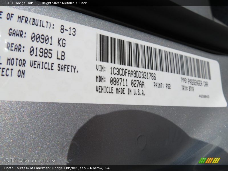Bright Silver Metallic / Black 2013 Dodge Dart SE