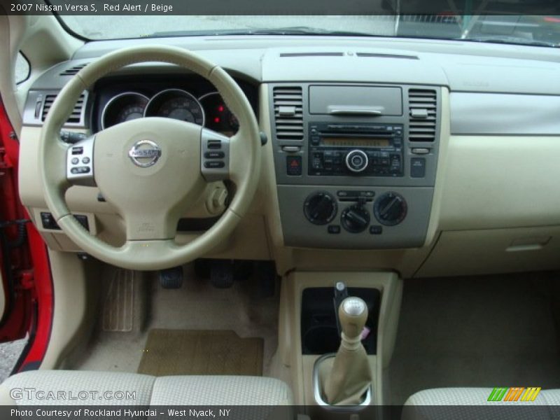 Dashboard of 2007 Versa S