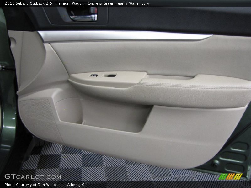 Cypress Green Pearl / Warm Ivory 2010 Subaru Outback 2.5i Premium Wagon