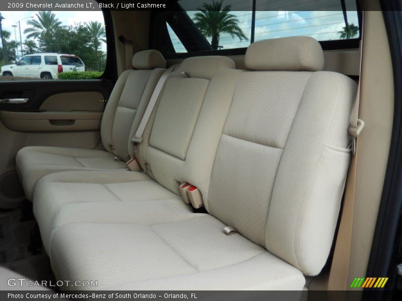 Black / Light Cashmere 2009 Chevrolet Avalanche LT