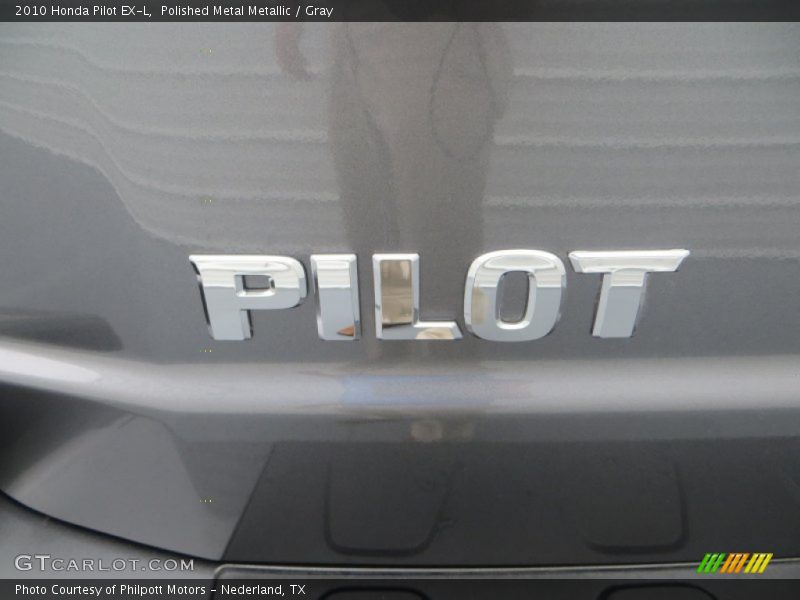 Polished Metal Metallic / Gray 2010 Honda Pilot EX-L