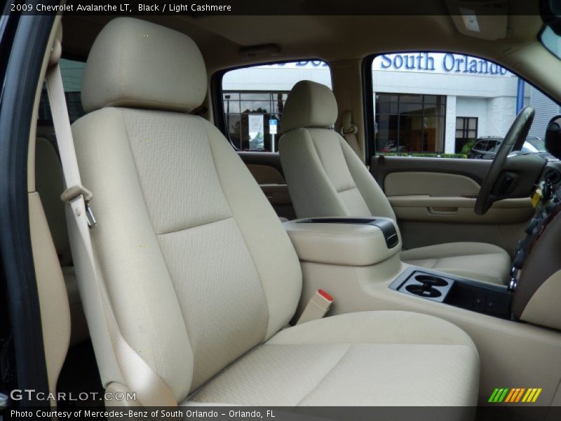 Black / Light Cashmere 2009 Chevrolet Avalanche LT