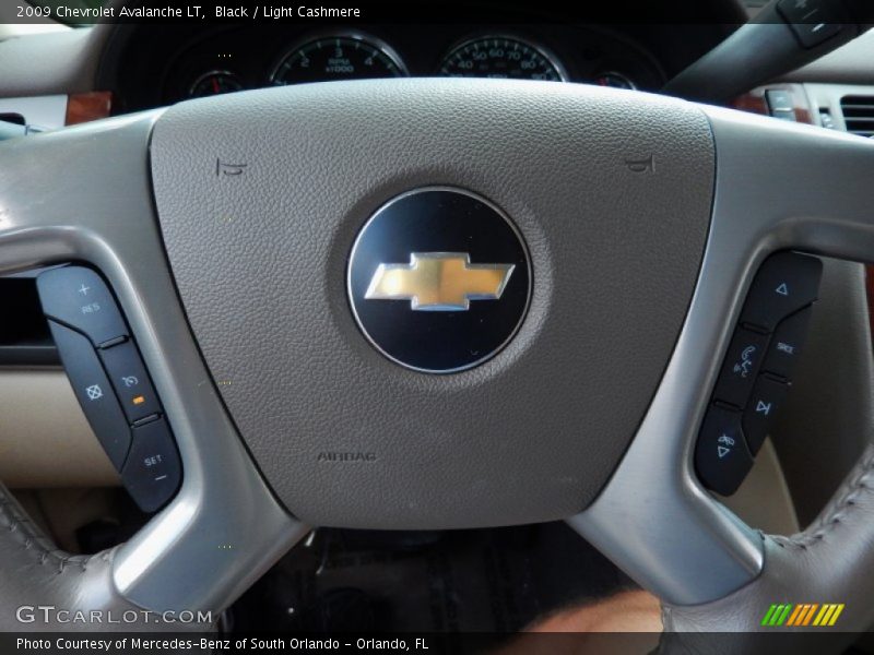 Black / Light Cashmere 2009 Chevrolet Avalanche LT