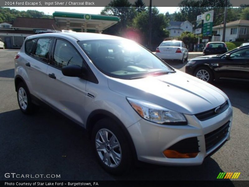 Ingot Silver / Charcoal Black 2014 Ford Escape S