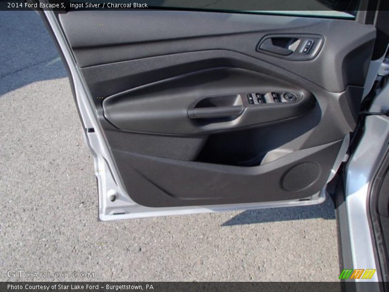 Ingot Silver / Charcoal Black 2014 Ford Escape S