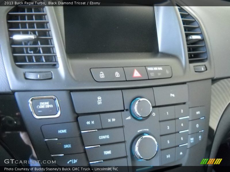 Black Diamond Tricoat / Ebony 2013 Buick Regal Turbo