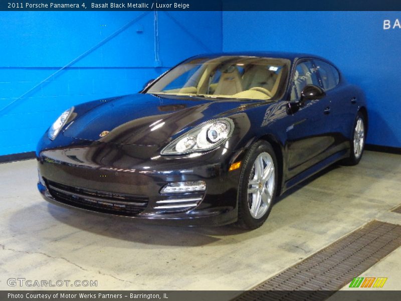 Basalt Black Metallic / Luxor Beige 2011 Porsche Panamera 4