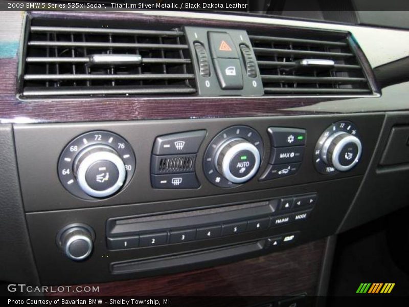 Titanium Silver Metallic / Black Dakota Leather 2009 BMW 5 Series 535xi Sedan