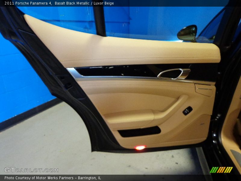 Basalt Black Metallic / Luxor Beige 2011 Porsche Panamera 4