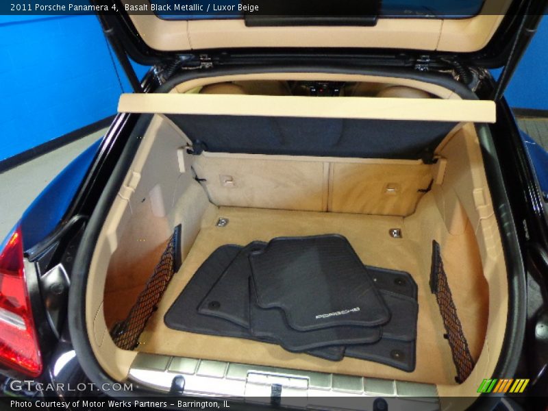 Basalt Black Metallic / Luxor Beige 2011 Porsche Panamera 4