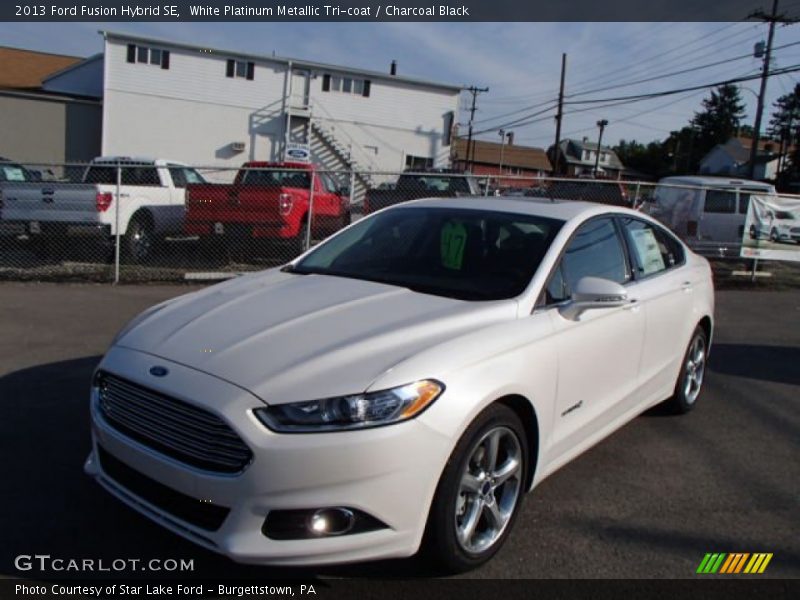 White Platinum Metallic Tri-coat / Charcoal Black 2013 Ford Fusion Hybrid SE