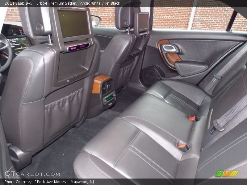 Arctic White / Jet Black 2011 Saab 9-5 Turbo4 Premium Sedan