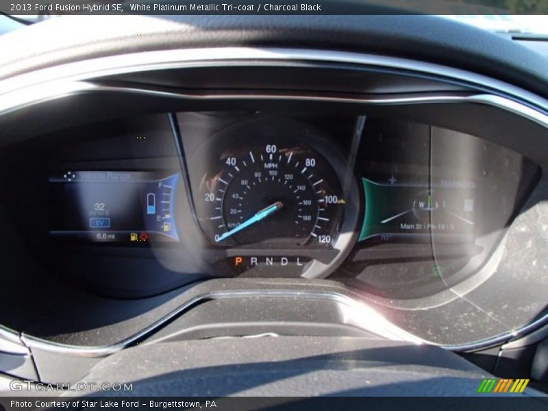 White Platinum Metallic Tri-coat / Charcoal Black 2013 Ford Fusion Hybrid SE