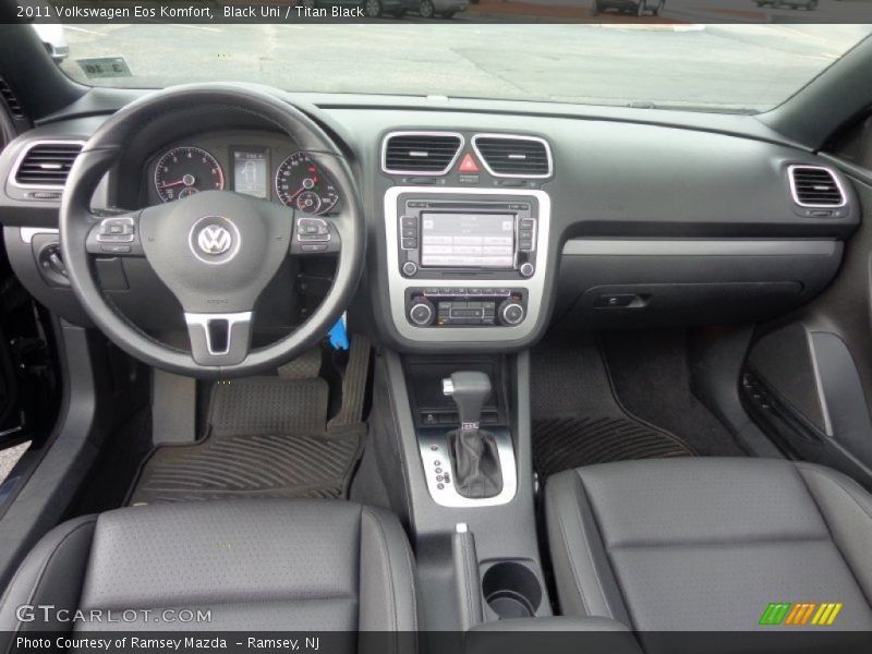 Black Uni / Titan Black 2011 Volkswagen Eos Komfort