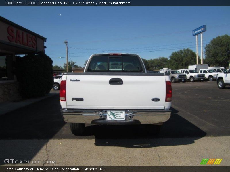 Oxford White / Medium Parchment 2000 Ford F150 XL Extended Cab 4x4