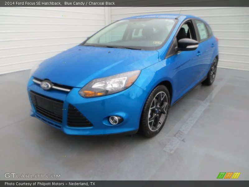 Blue Candy / Charcoal Black 2014 Ford Focus SE Hatchback