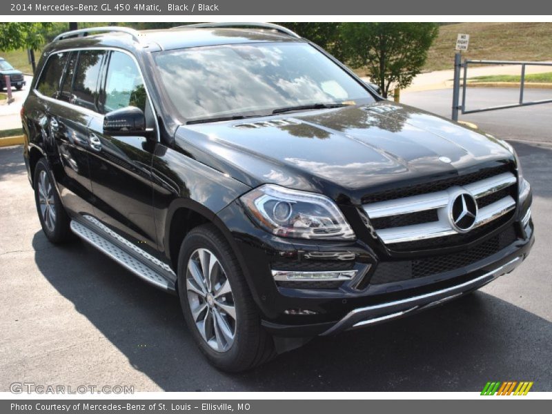 Front 3/4 View of 2014 GL 450 4Matic