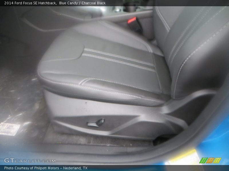 Blue Candy / Charcoal Black 2014 Ford Focus SE Hatchback