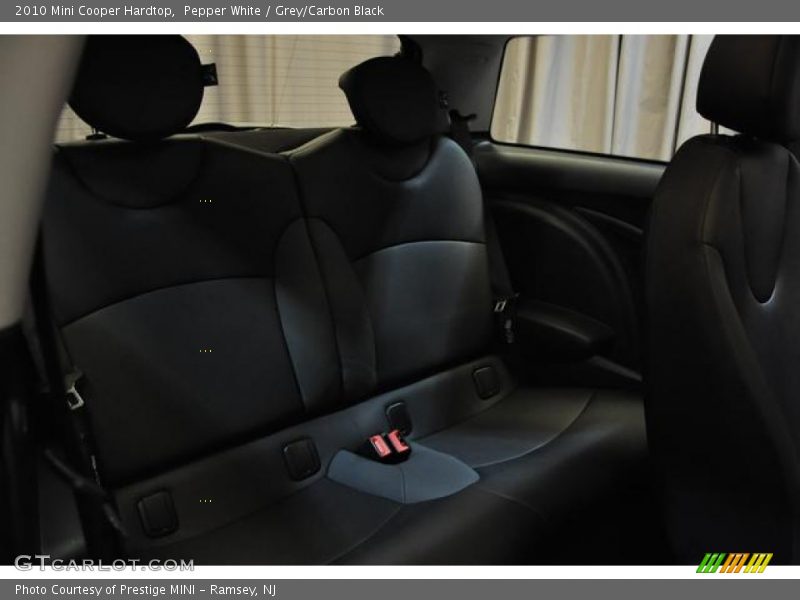 Pepper White / Grey/Carbon Black 2010 Mini Cooper Hardtop